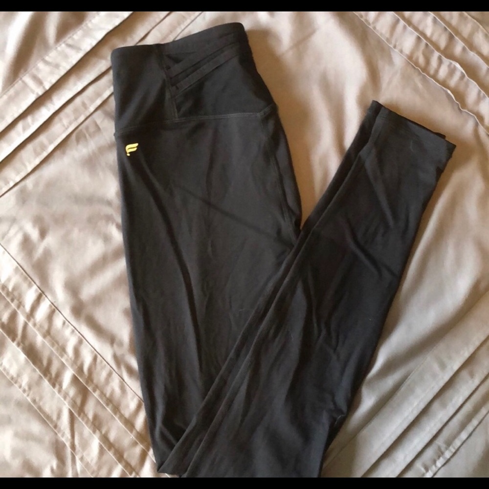 Black fabletics leggings